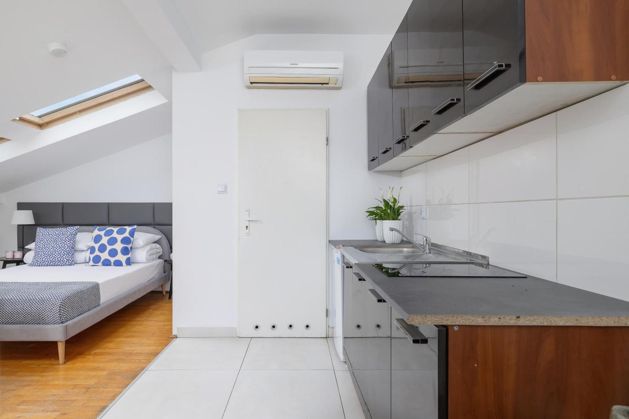 Apartment Old Town - With Ac - Dluga 65 Krakow